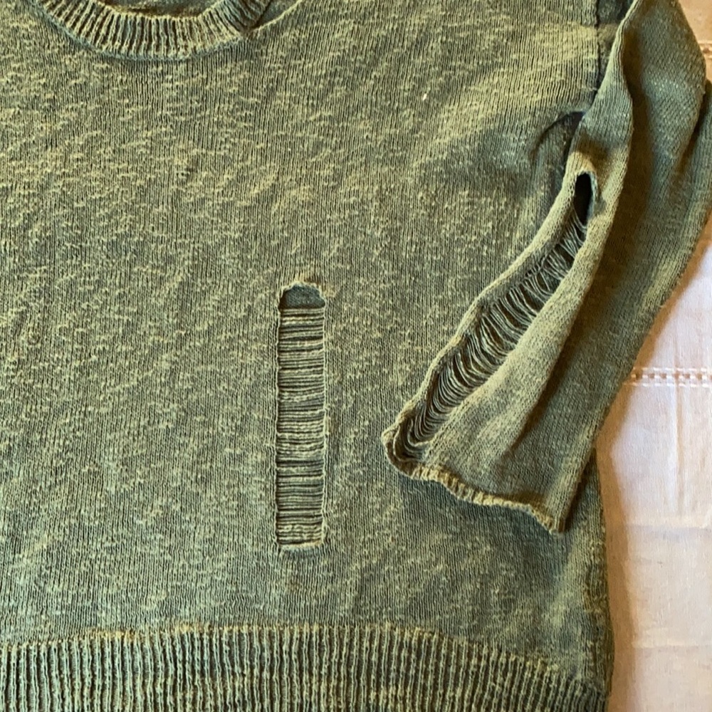 Distressed Sweater - Picture 5 of 7
